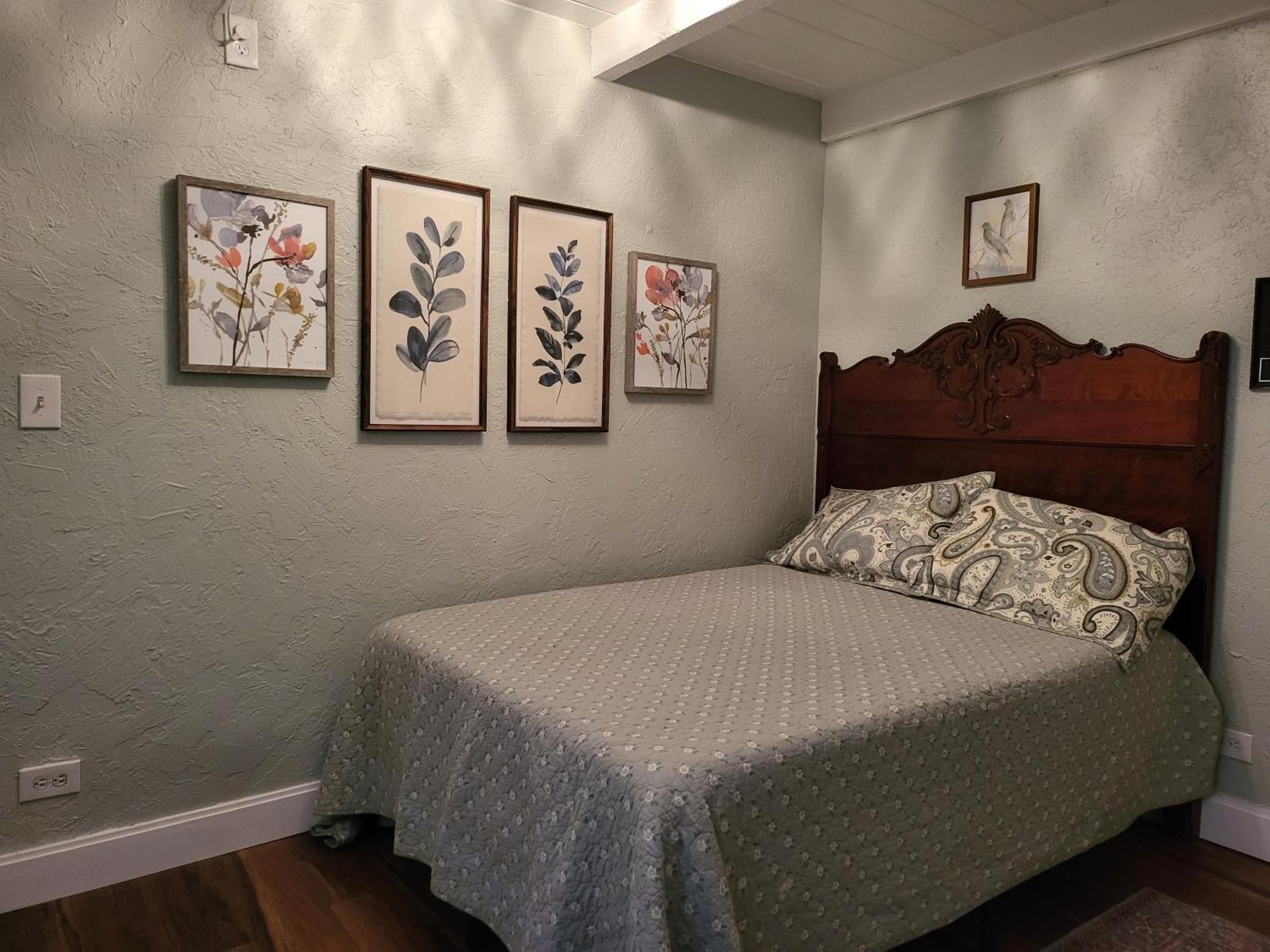 פיניקס Smart Solution - Individual Private Bed-Pods In Gorgeous Shared Space - Women Only Dorm In Room 5 - Coed House - Full-Sized Mattresses In Individual Pods - With Built-In Private Storage - Gorgeous Shared Room - Affordable Luxury - Sparrow House מראה חיצוני תמונה